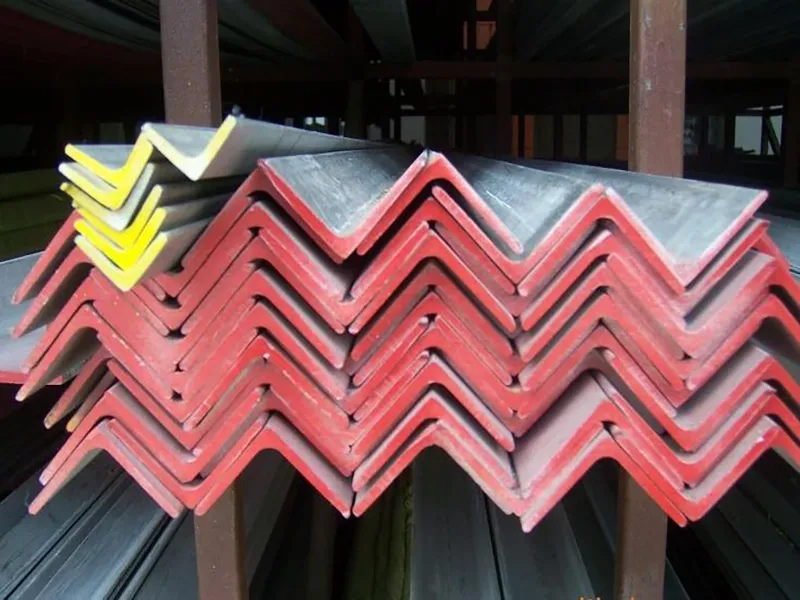 در واقع قیمت نبشی‌ها بر اساس فاکتورهای مختلف تعیین می‌شود که از مهم‌ترین آنها می‌توان به نوسانات ارز و بازار، سیاست‌های دولت و شرایط اقتصادی جهانی اشاره کرد